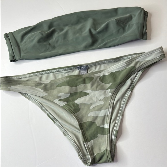 Aerie Mix and Match Bikini Swim Top and Bottoms Camo Medium / Large - Picture 2 of 11